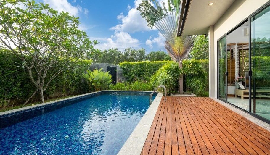 swimming pool builders in Brisbane