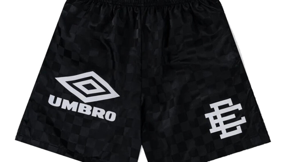 EE® Umbro Short Black