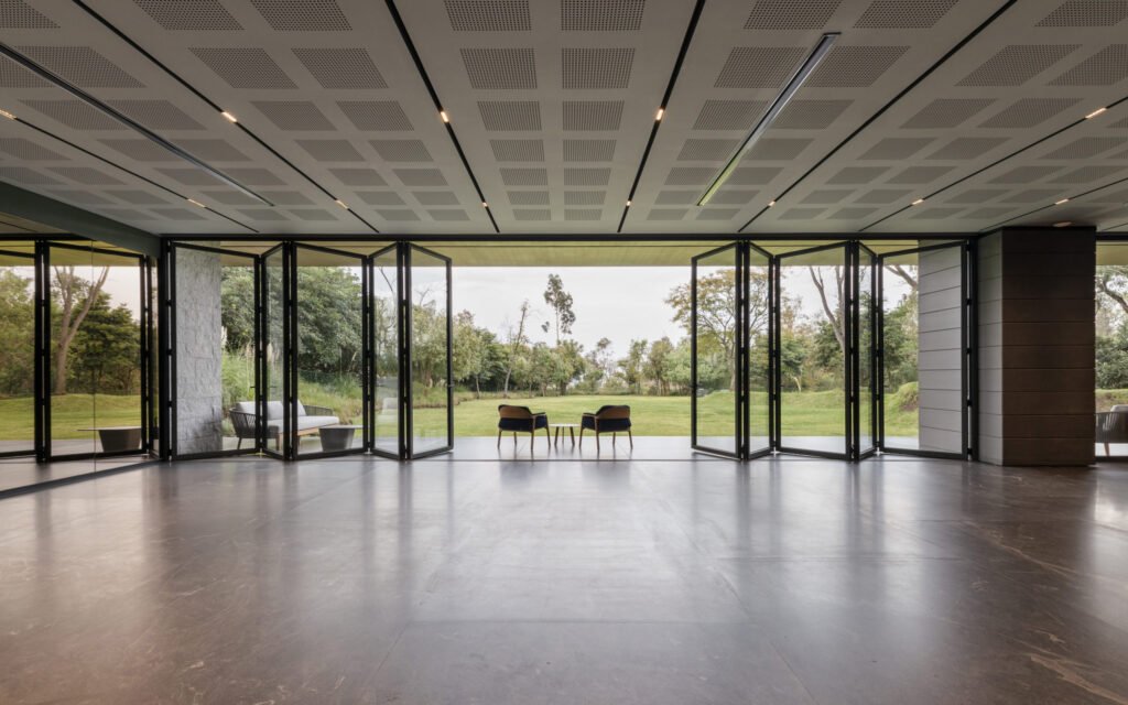 trade aluminium bi folding doors